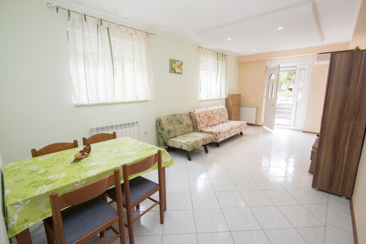 Apartments Rajci Ровинь Экстерьер фото