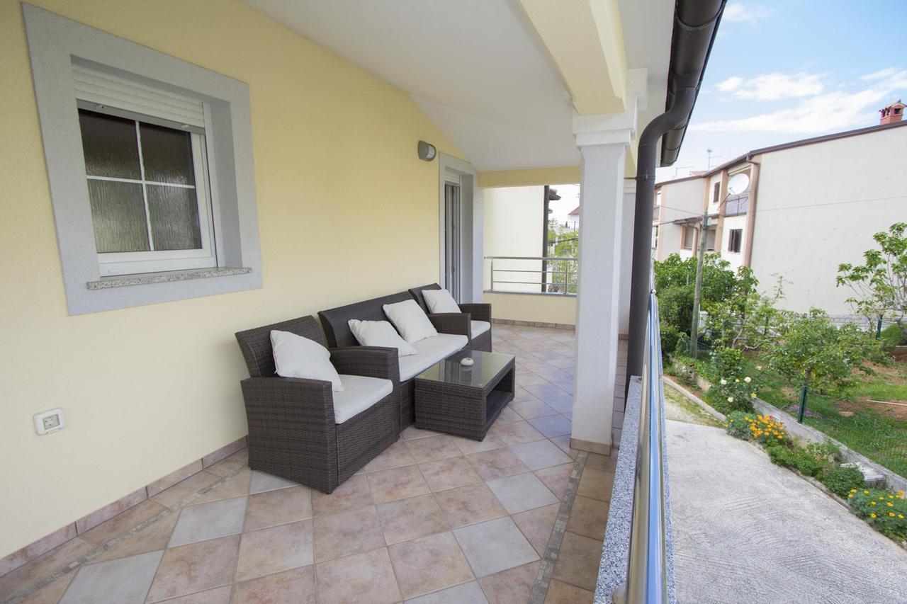 Apartments Rajci Ровинь Экстерьер фото